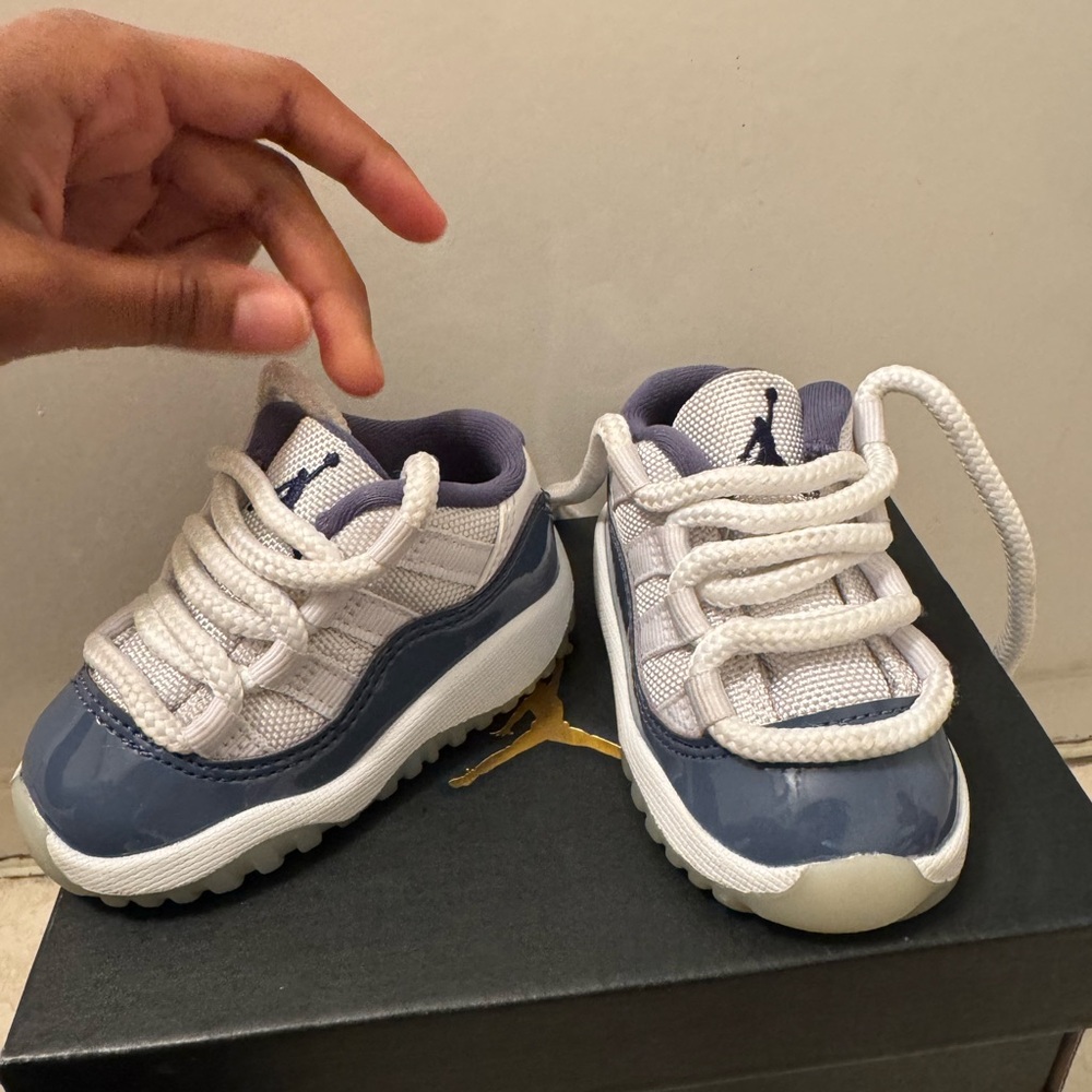 Kids Jordan Sneakers - White and Blue